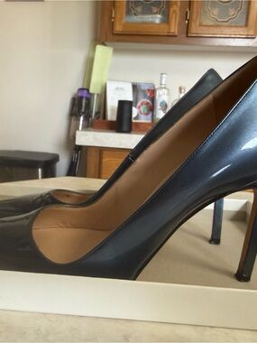 Classic Black Patent Leather Pumps - Women's Elegant Heels